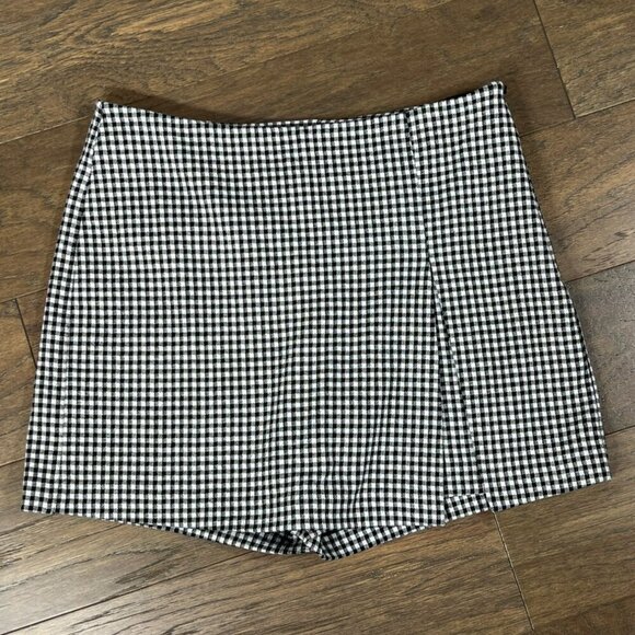 CABI Tee Time Skort Black/White Checked Sz 10 #5593 EUC - Picture 2 of 6
